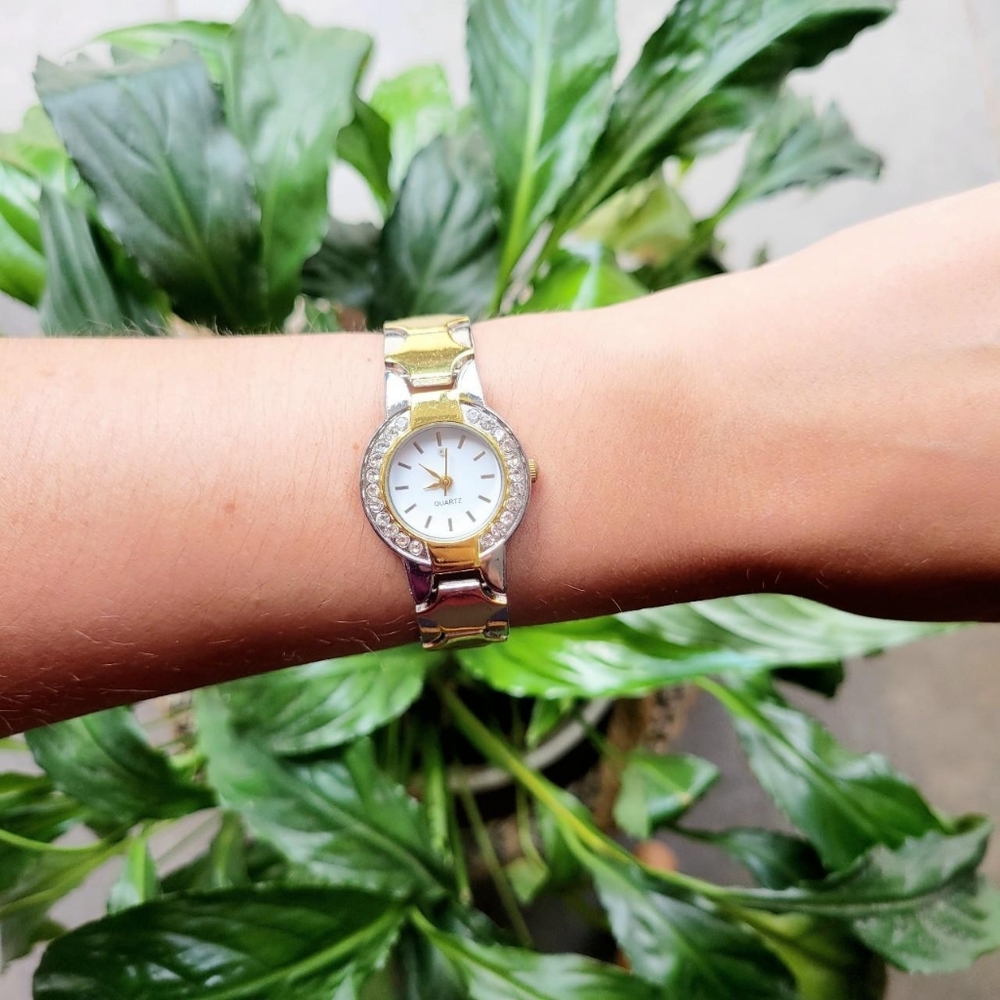 Rhinestone Quartz Classic Watch
